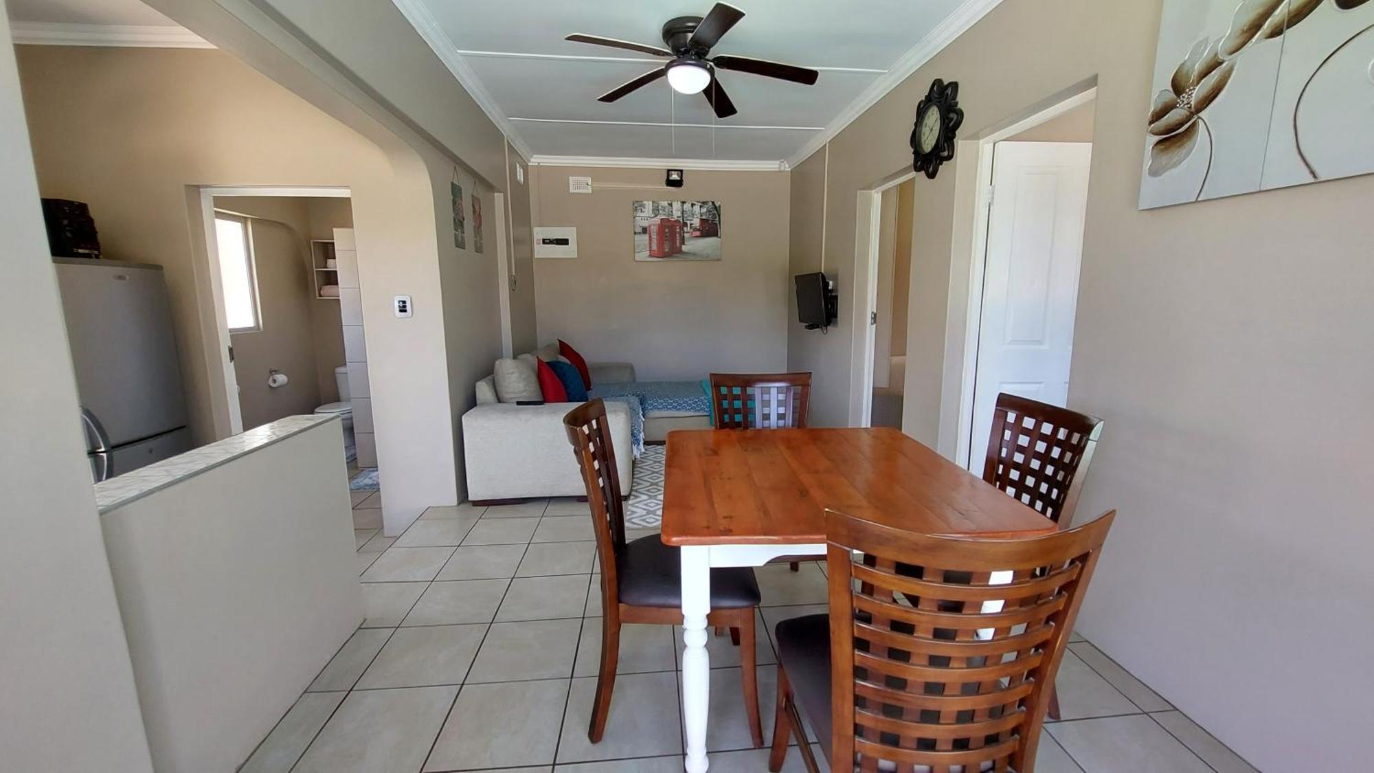 Poolside Guest House Port Shepstone Exteriör bild