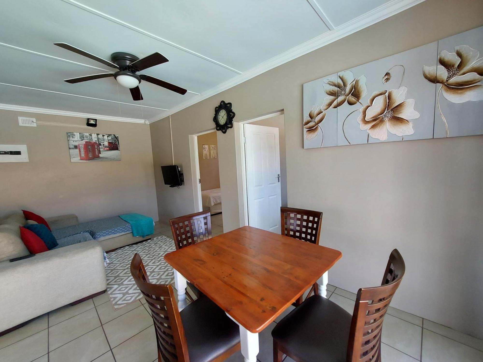 Poolside Guest House Port Shepstone Exteriör bild